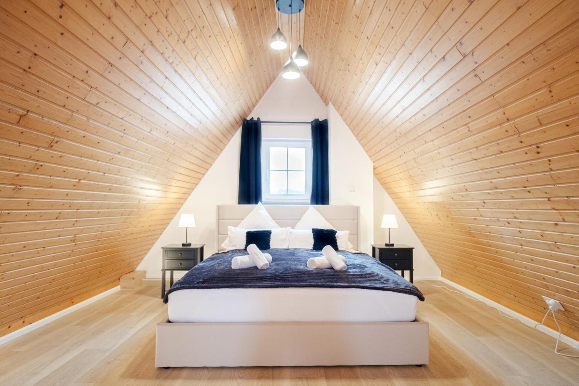 Neu Deluxe Suite Muensterblick, Maisonette, Kingsize Bett, Kueche, Netflix, Aussicht, E-Kamin Бад-Зекинген Экстерьер фото