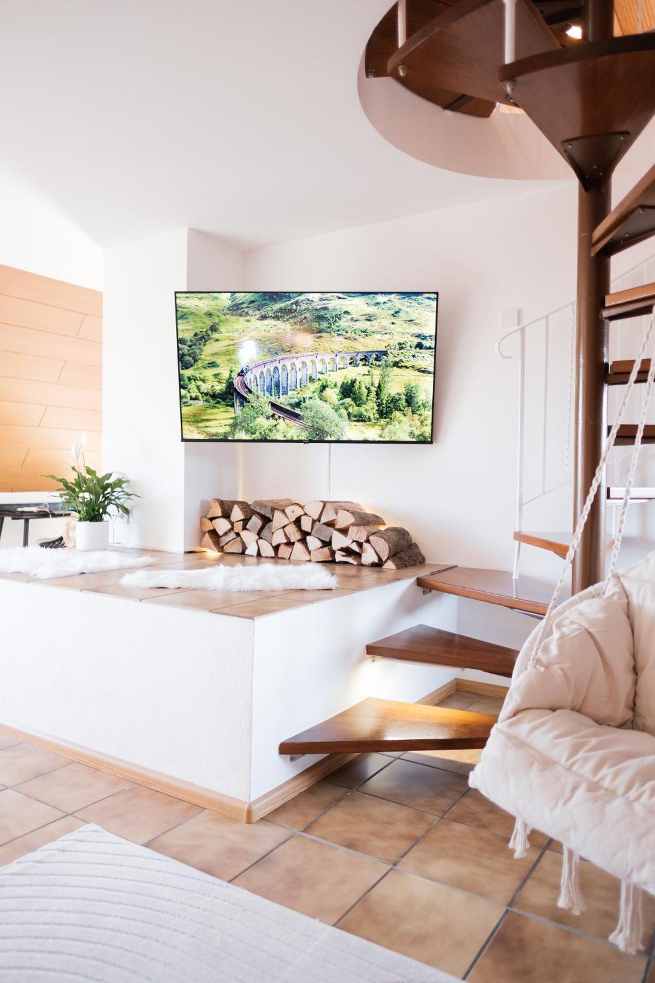 Neu Deluxe Suite Muensterblick, Maisonette, Kingsize Bett, Kueche, Netflix, Aussicht, E-Kamin Бад-Зекинген Экстерьер фото